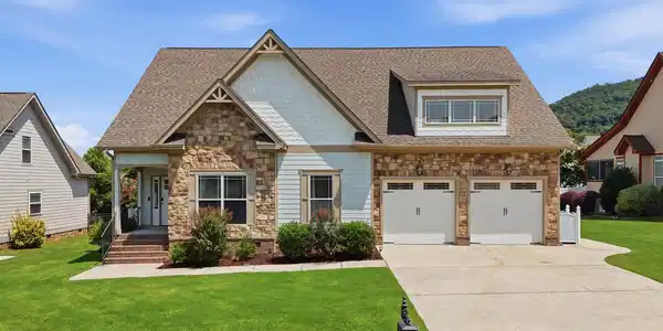 8498 Deer Run Circle