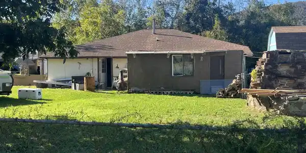 37 N Tulip Avenue