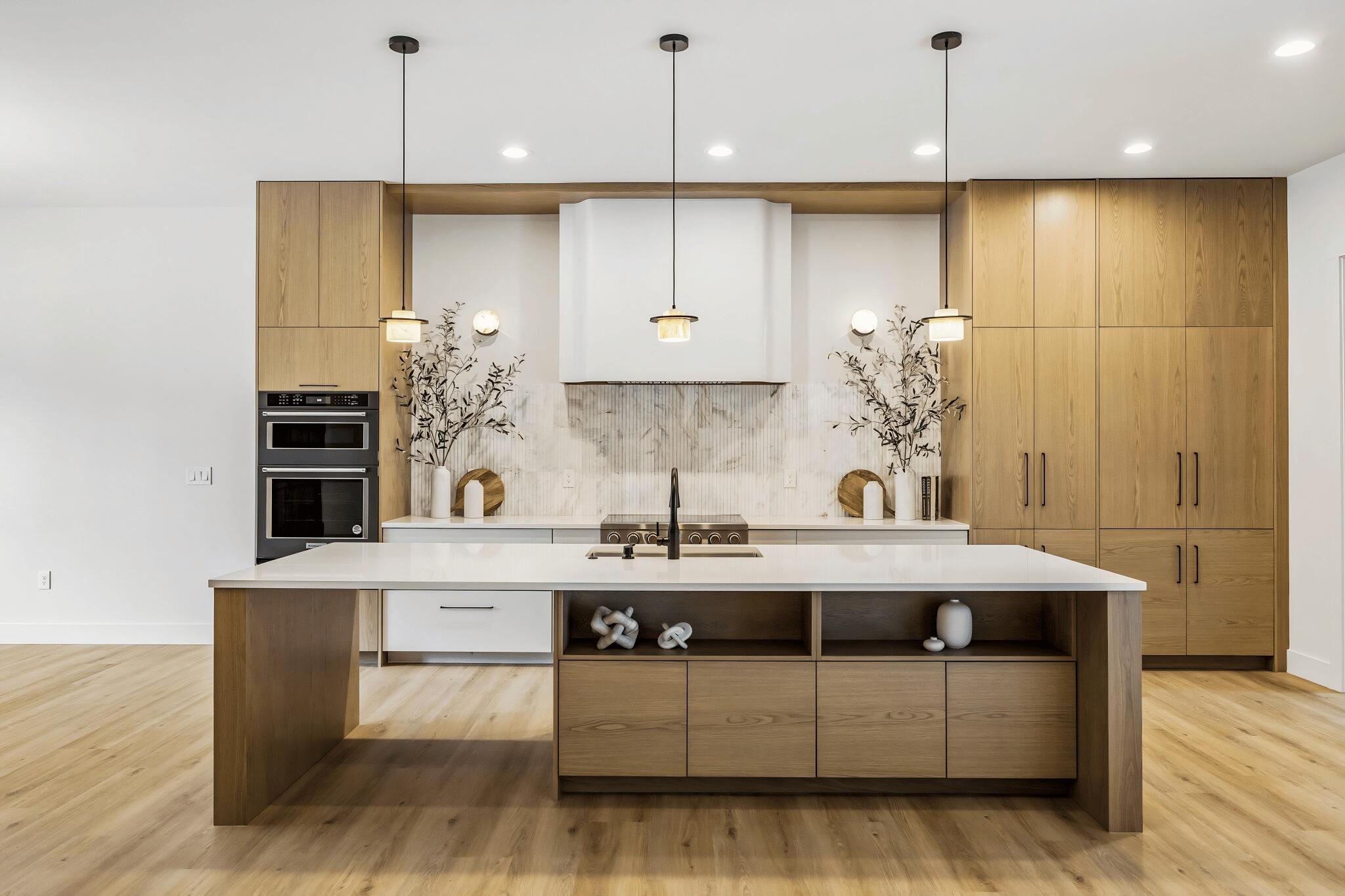 Image 2: 4. KITCHEN MAIN (1)
