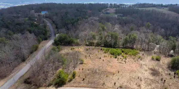 Image 2: 27-web-or-mls-DJI_20260309125315_0246_D-