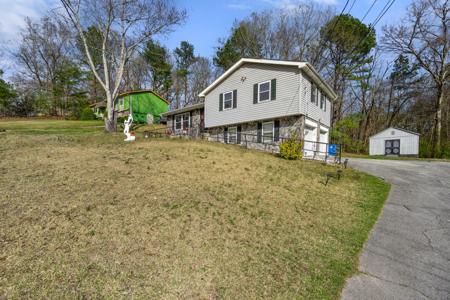 2427 Leann Circle