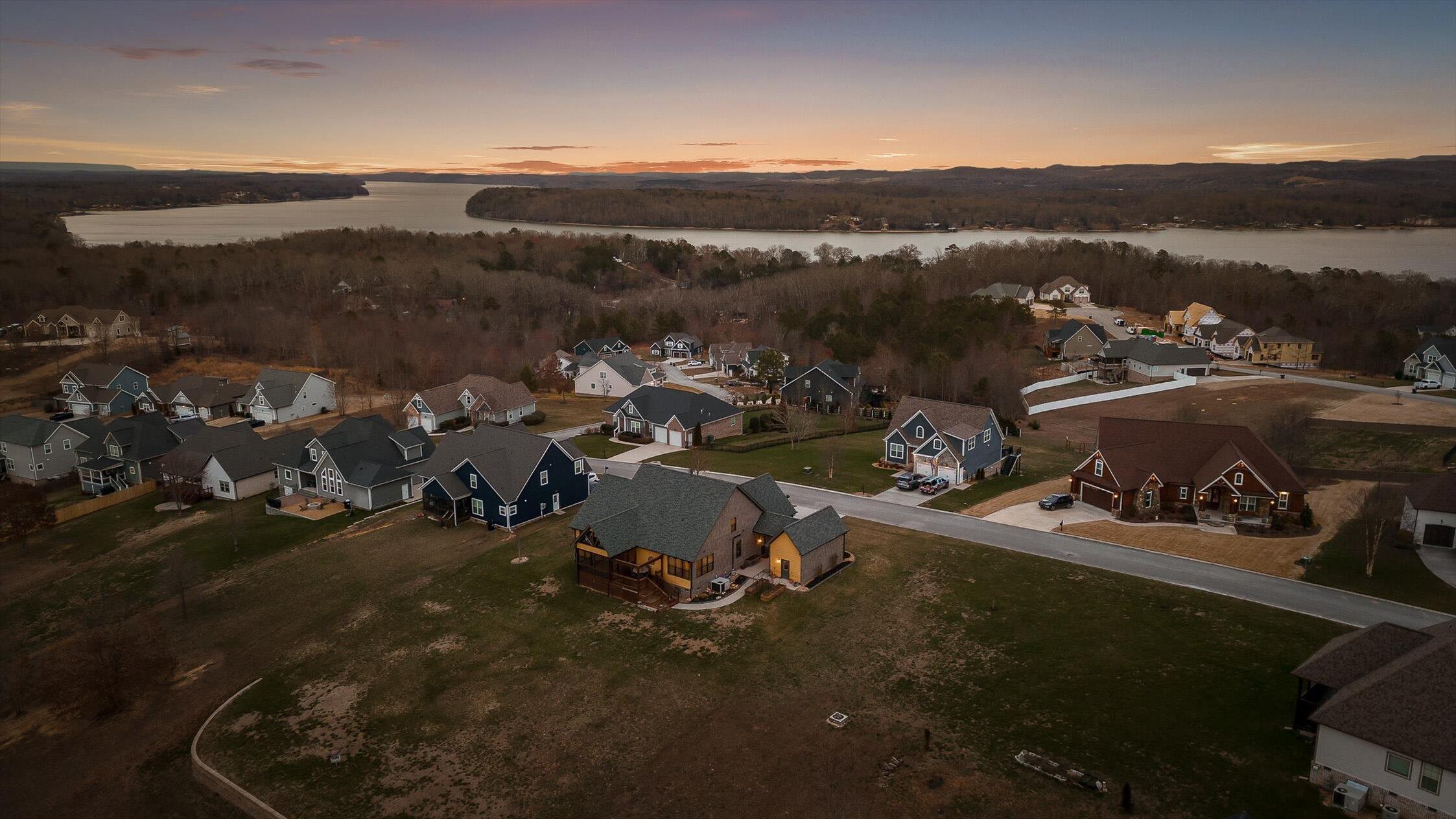 Image 4: 73-High River-73