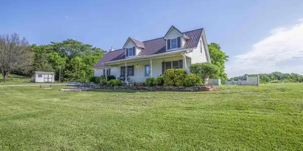 4464 Countryside W