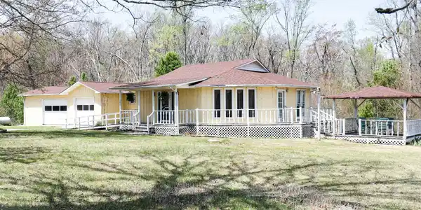 30 Burnett Road