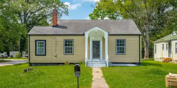 4620 Montview Drive