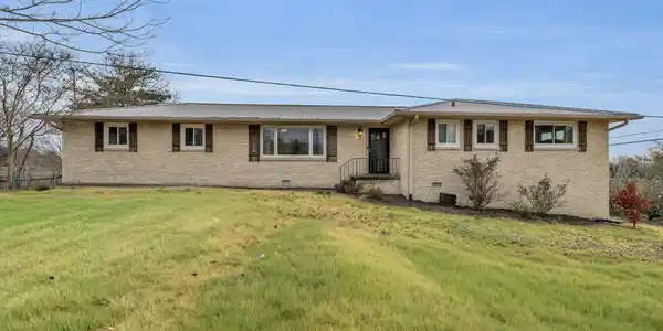 5416 Crestview Drive