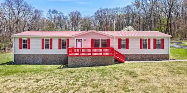 325 Pocket Road