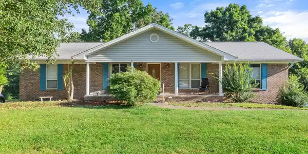 5227 Lawana Lane