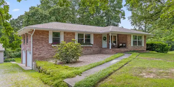 28 Lynn Road