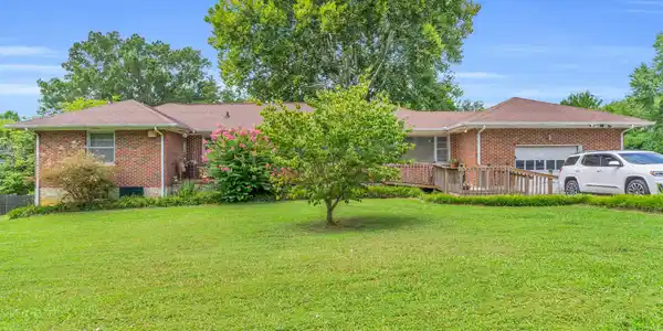 2105 Mcbrien Road