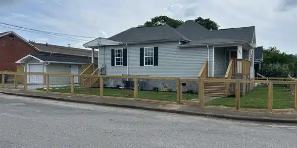 2001 Sharp Street