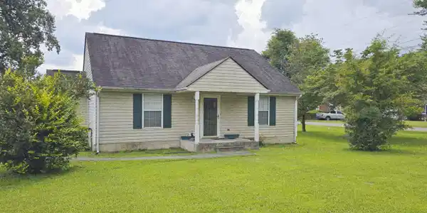 `407 W 3rd Street