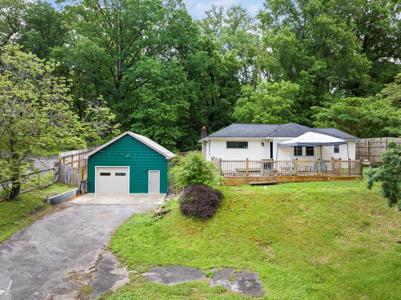 523 Hedgewood Drive