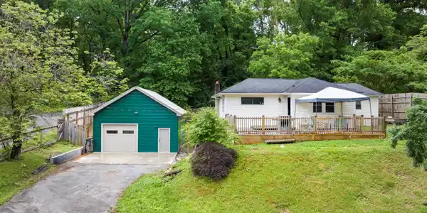 523 Hedgewood Drive