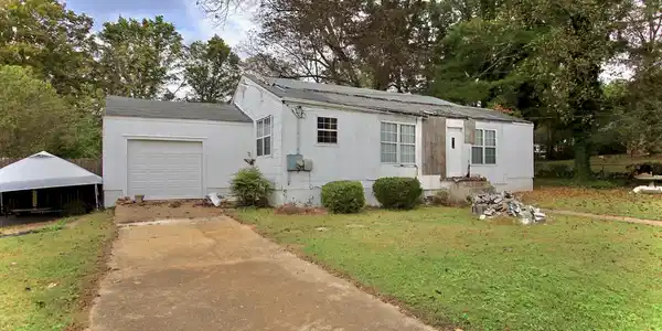 109 Marshall Avenue