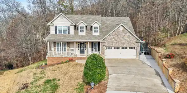 225 Mallard Hill