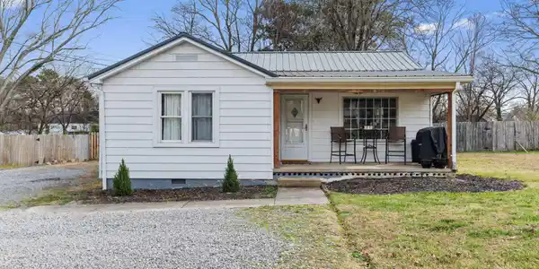 Image 2: 3-web-or-mls-910 Georgetown Rd-Dustin S-