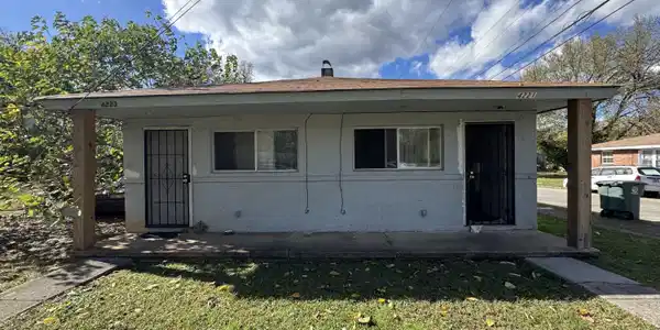 4221 Quinn Adams Street