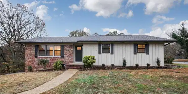 6007 Stardust Trail