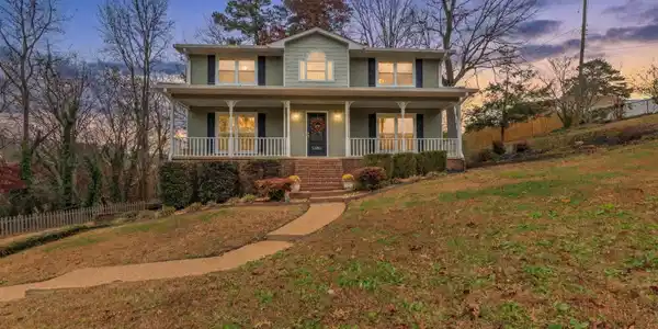 3609 Glen Oaks Drive