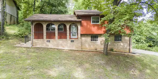 3400 Birchwood Drive