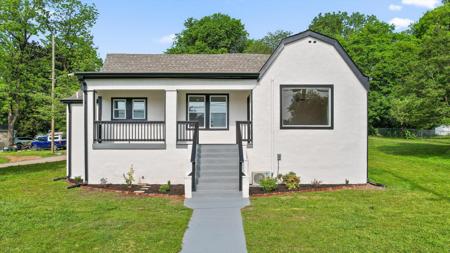 2917 Crescent Circle