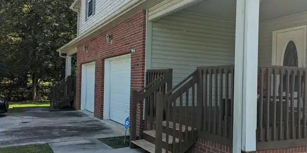 1776 Thrasher Pike