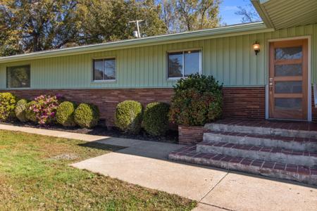 208 Barbara Lane