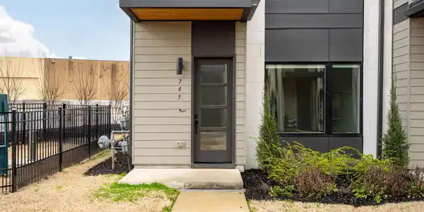 745 Burnside Place