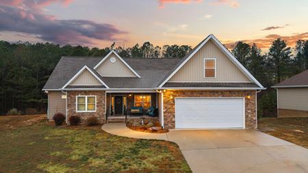160 Nesting Ridge Road NW