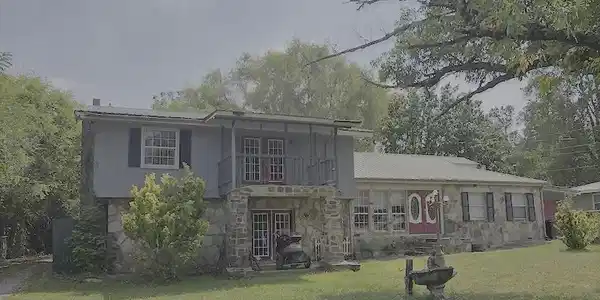 8442 Scenic Highway