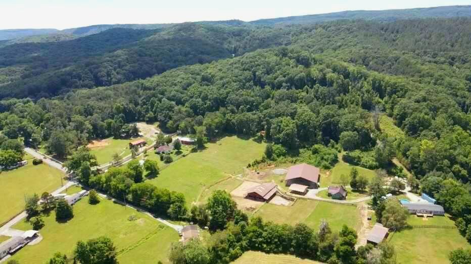 Image 2: 200 Reavley aerial 3