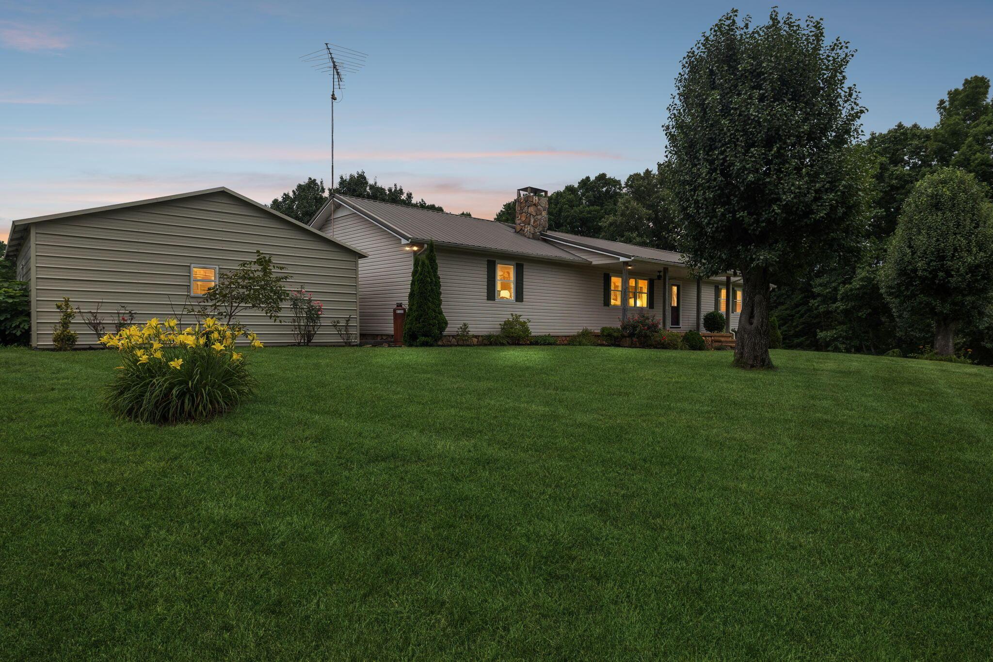 Image 2: 73-187 Burns Ln Benton - VD - 1
