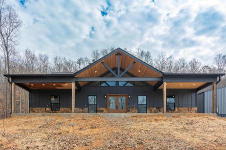 2604 Lower East Valley Road