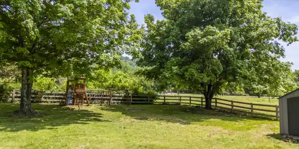 Image 3: Property