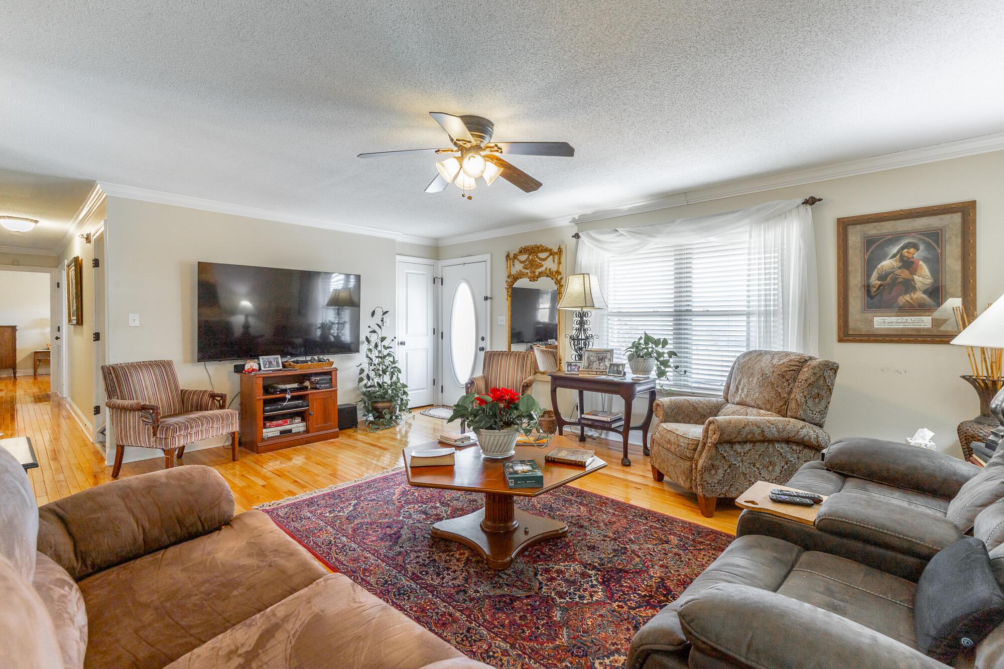 Image 4: 10245 Snow Hill Road HD-36