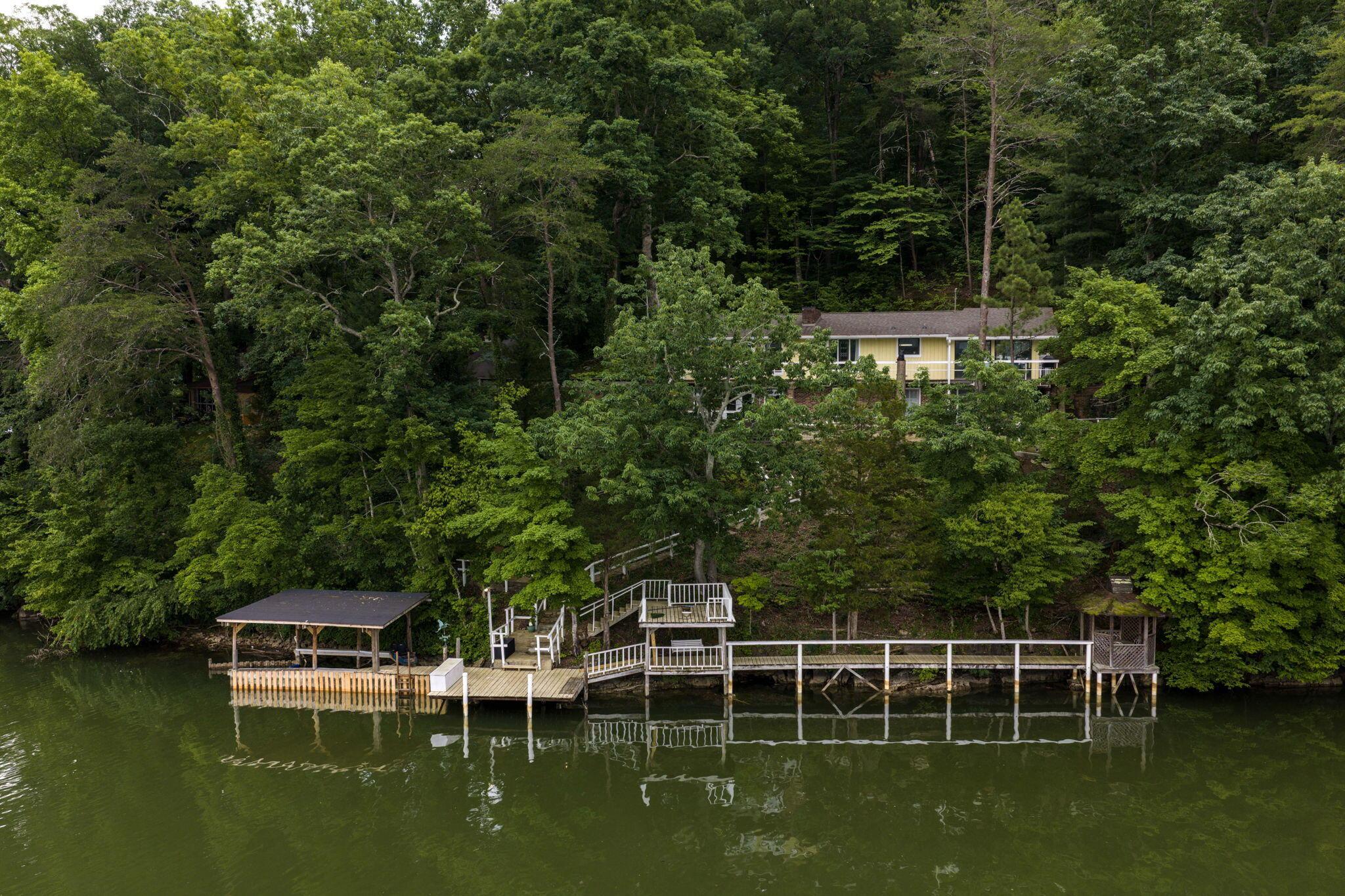 Image 1: 4-web-or-mls-DJI_20260529123647_0946_D-3