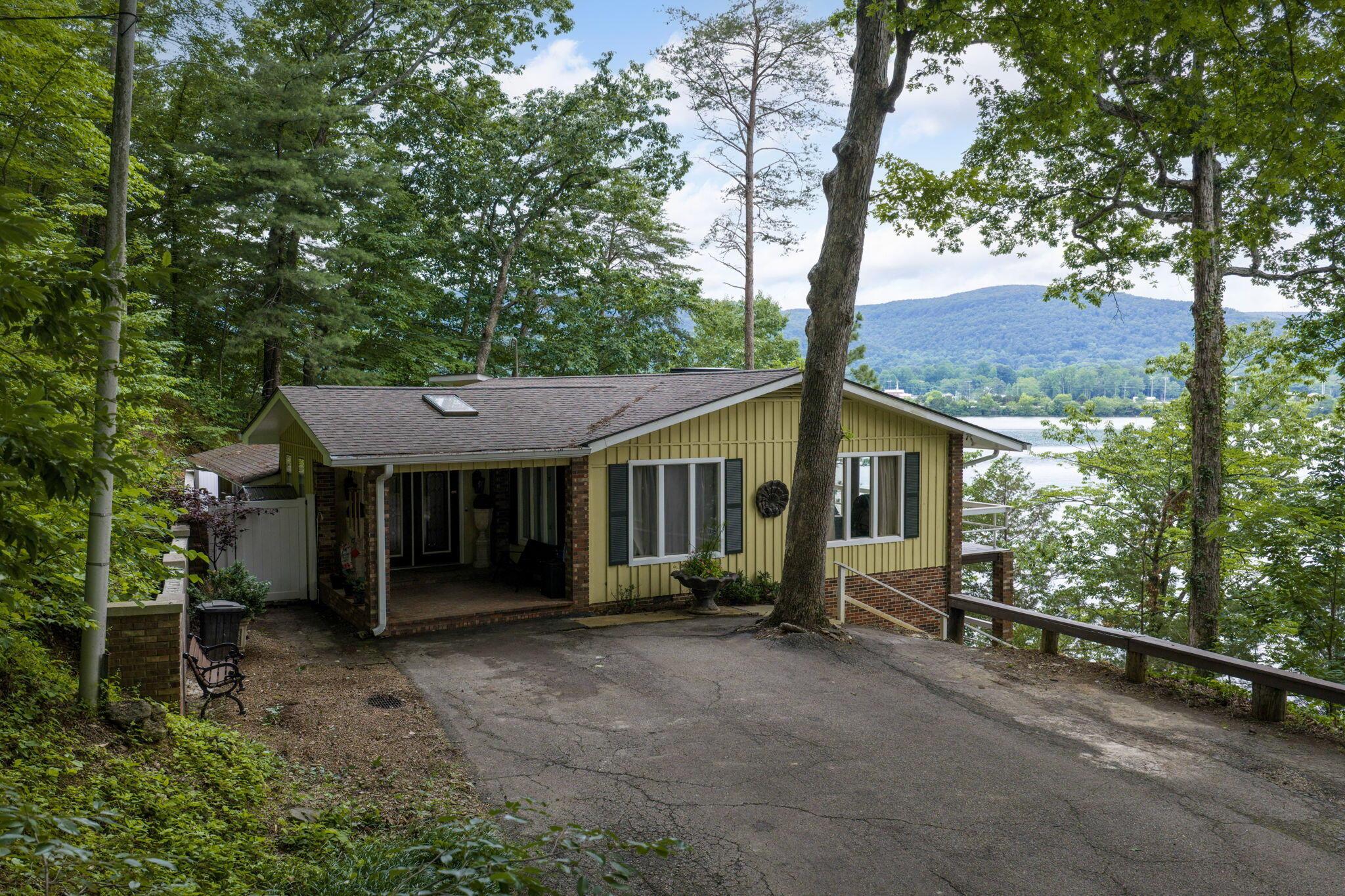 Image 3: 2-web-or-mls-DJI_20260529123356_0944_D-1