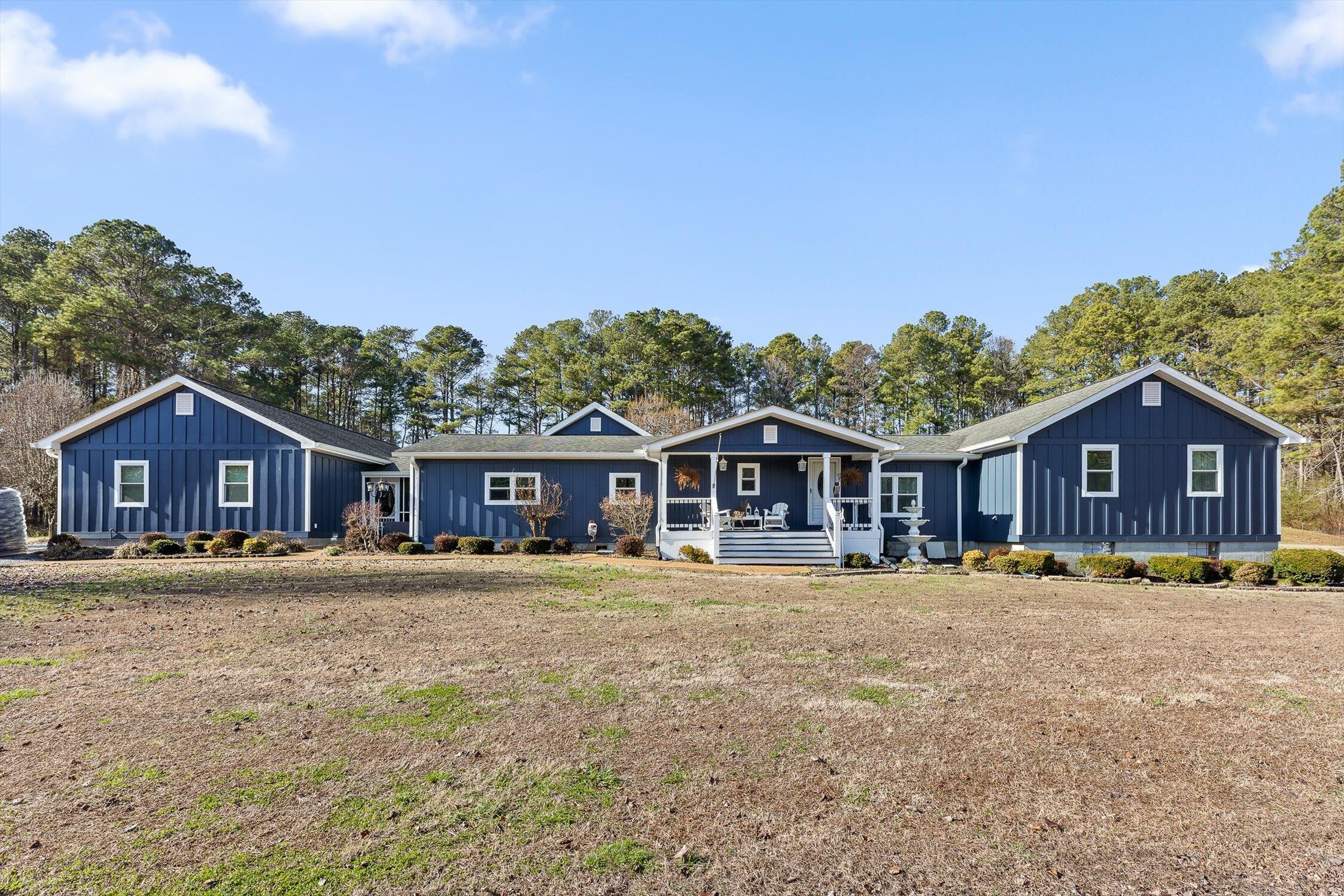 Image 2: Lovely rancher on nearly 4 acres