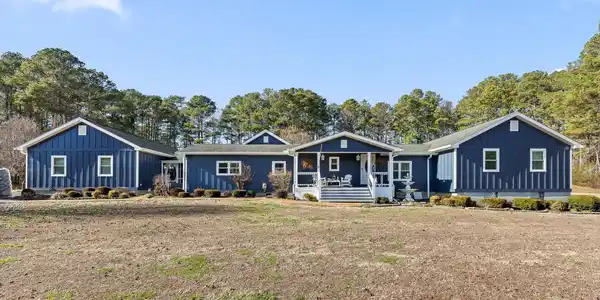 Image 2: Lovely rancher on nearly 4 acres