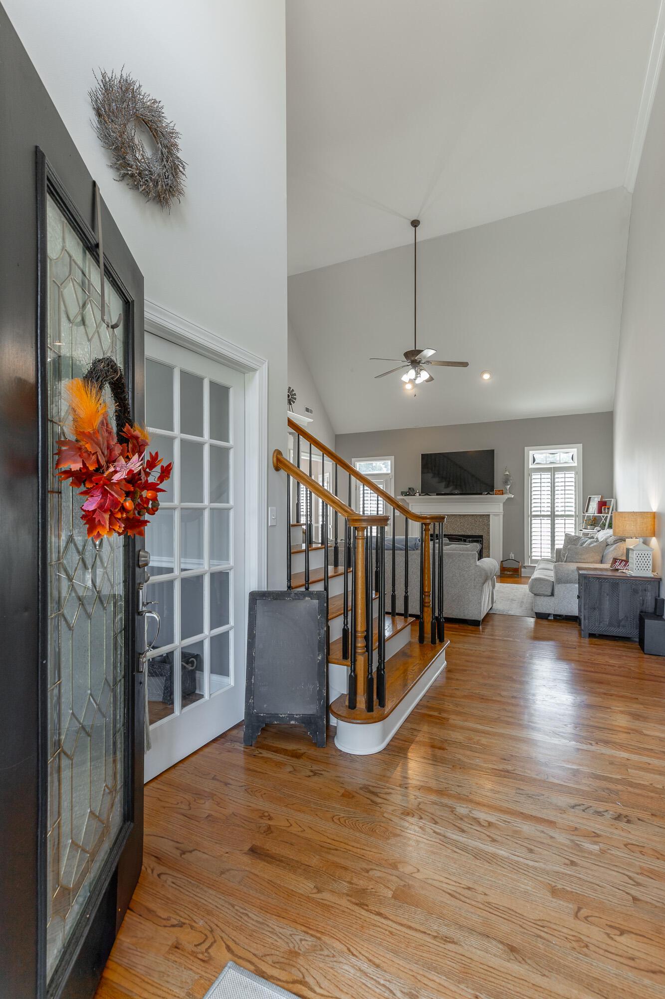 Image 3: 30 Clover Drive HD-33