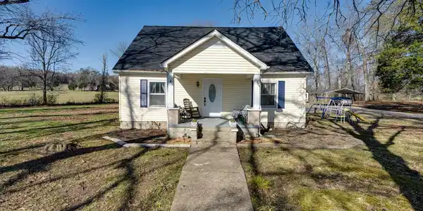 993 Alvin York Highway