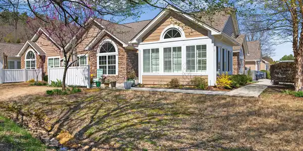 861 Carlisle Lane