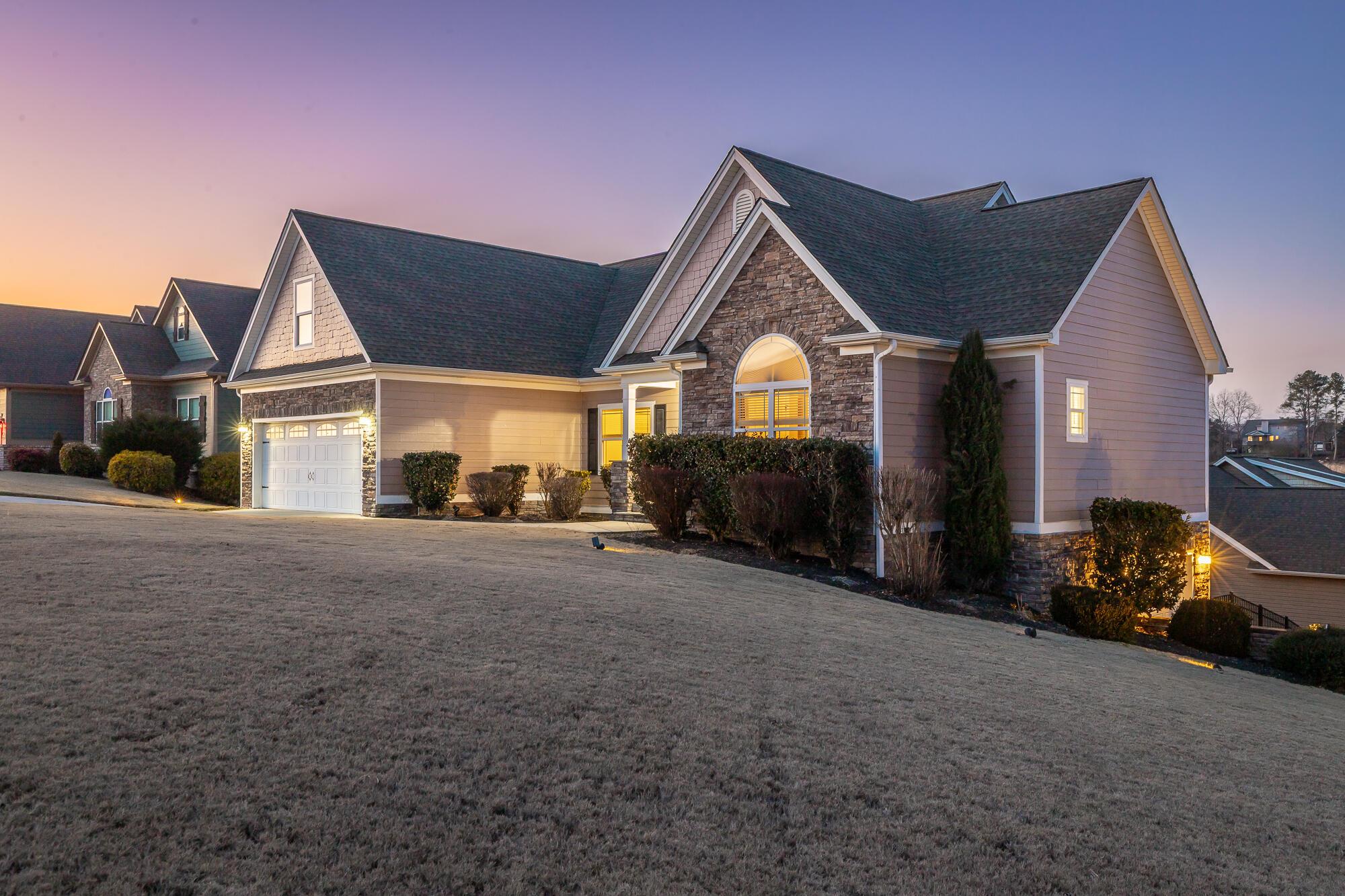 Image 1: 151 Holly Oak Lane TWILIGHT HD-13