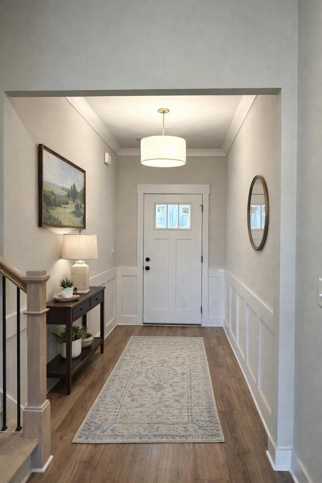 Image 3: Foyer
