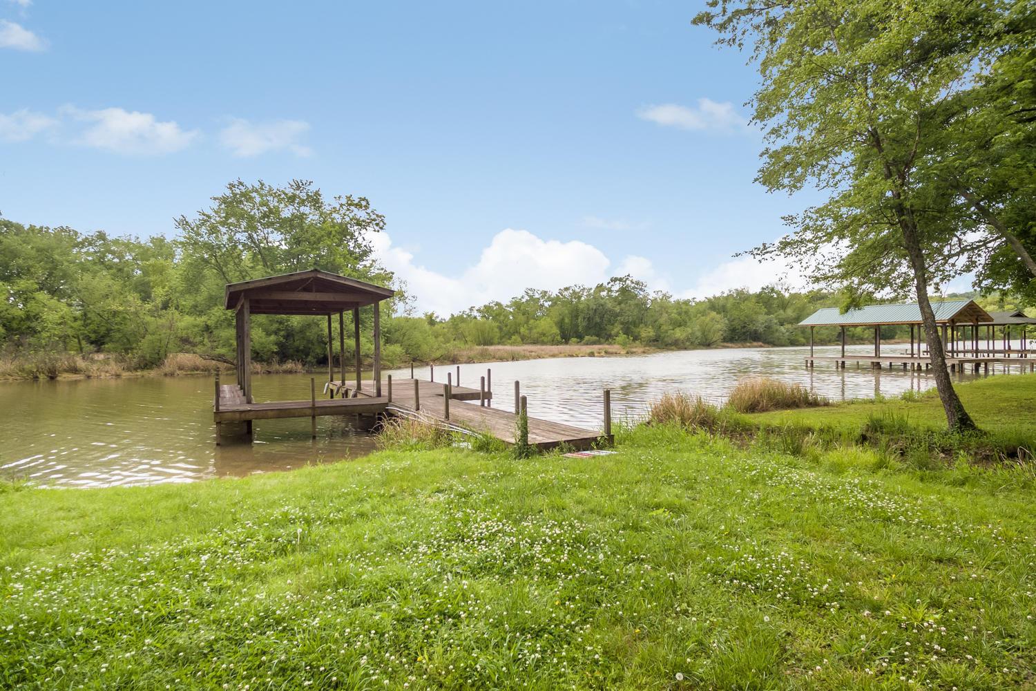 Image 3: Stationary Dock