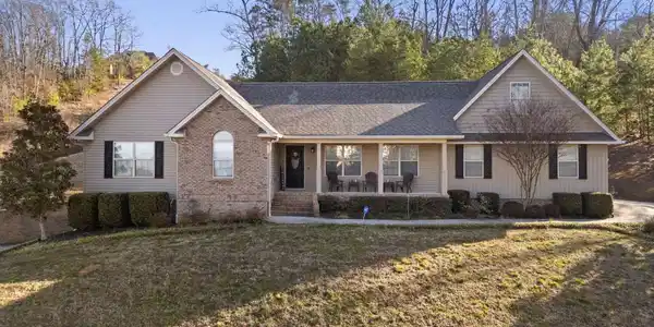 Image 3: 4-web-or-mls-175 Stonewood-Ben A-32