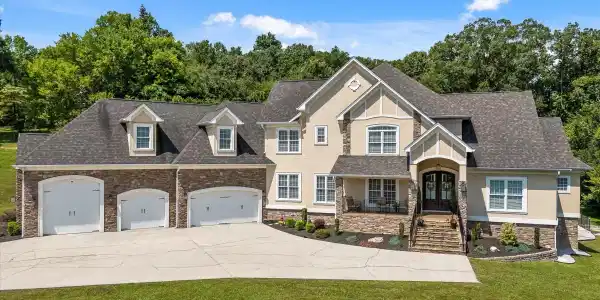 2023 River Bluff Drive