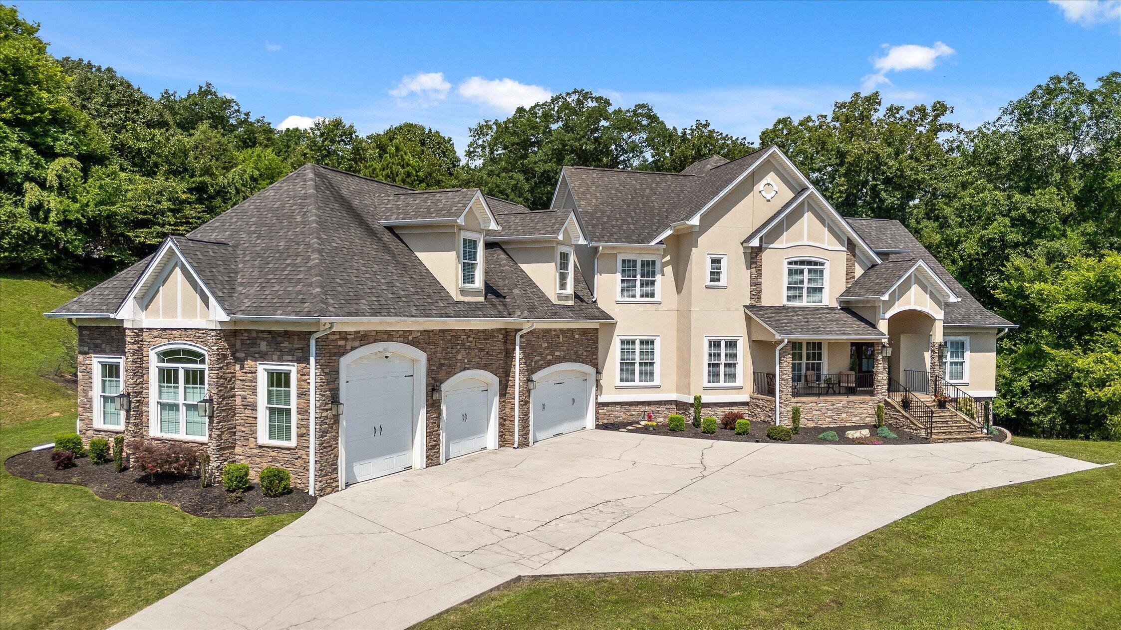 Image 2: 173-River Bluff-173
