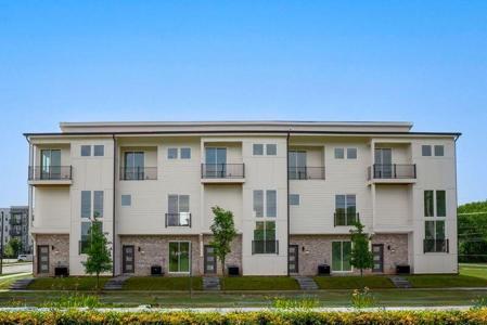 3323 Aberdeen Row
